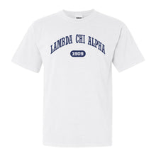 Load image into Gallery viewer, Lambda Chi Alpha Comfort Colors T-Shirt - Lambda Chi Fraternal Arch Shirt - Kite and Crest