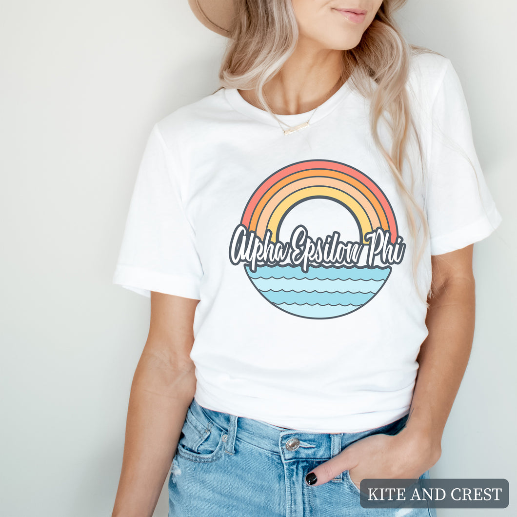 T-shirt - Wavy Rainbow Tee