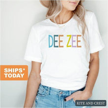 Load image into Gallery viewer, Delta Zeta T-shirt - Dee Zee (DZ) Colorful Lined Tee - Kite and Crest
