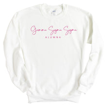 Load image into Gallery viewer, Gamma Sigma Sigma Vintage Alumna Crewneck Sweatshirt - Kite and Crest
