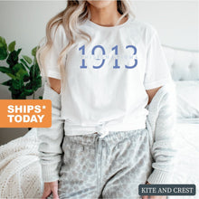 Load image into Gallery viewer, Phi Sigma Sigma T-shirt - Phi Sig Year Tee - Kite and Crest
