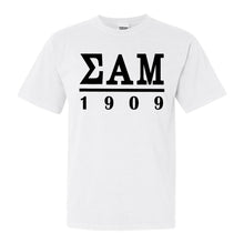 Load image into Gallery viewer, Sigma Alpha Mu Comfort Colors T-Shirt - Sammy Black Letters Shirt - Kite and Crest
