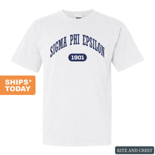 Load image into Gallery viewer, Sigma Phi Epsilon Comfort Colors T-Shirt - Sig Ep Fraternal Arch Shirt - Kite and Crest

